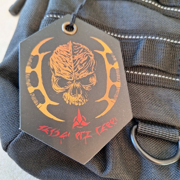 2019 Star Trek Klingon Empire Warriors Small Sling Bag Heroes & Villains NEW - Picture 2 of 11